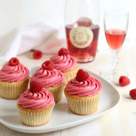 Raspberry Rosé Wine Cupcakes