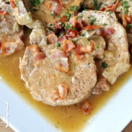 Smothered Pork Chops {Slow Cooker}