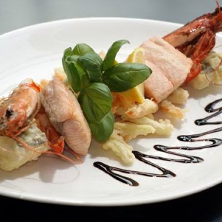 TEMPURA DE PESCADOS Y MARISCOS AL VODKA