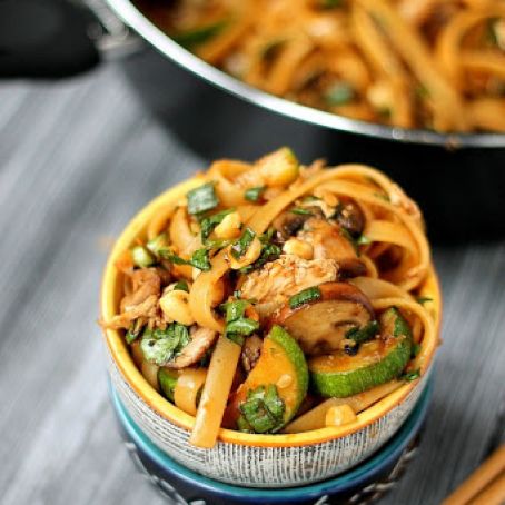 One Pot Spicy Thai Noodles