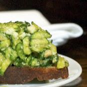CROSTINI w/ZUCCHINI PESTO