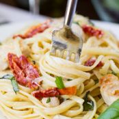 Sun-Dried Tomato and Basil Pasta with Chicken | Culinary Hill