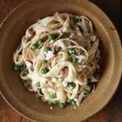 WHOLE-WHEAT FETTUCCINE WITH POTATOES, PROSCIUTTO, AND PEAS