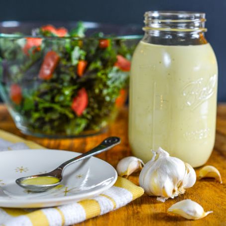 Creamy Roasted Garlic Vinaigrette