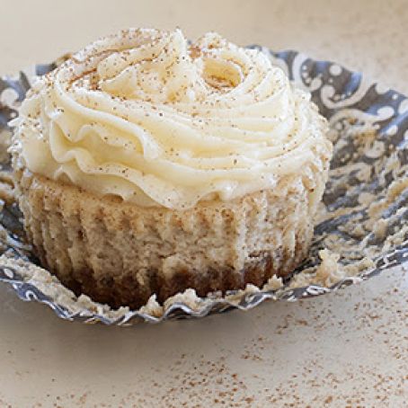 Mini Apple Cinnamon Cheesecakes
