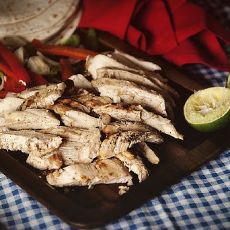 Charcoal Grilled Chicken Fajitas