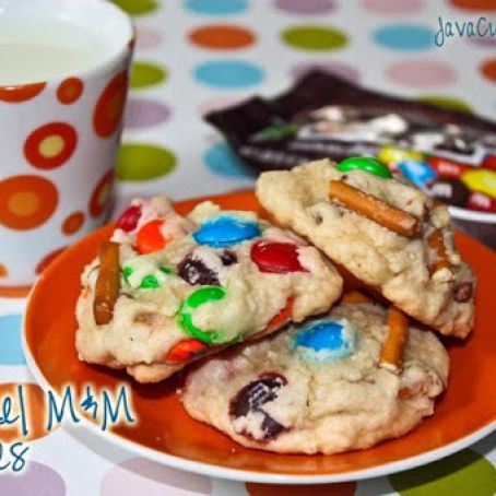 Pretzel M&M Cookies