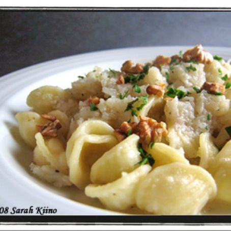 ORECCHIETTE WITH CAULIFLOWER AND WALNUTS