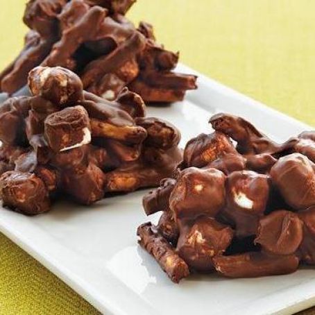 Chocolate-Peanut Butter Haystacks