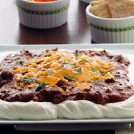 PHILLY Cheesy Chili Dip