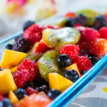 Hawaiian Fresh Fruit Salad (Trisha Yearwood)