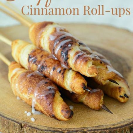 Campfire Cinnamon Roll-Ups! with Marshmallows