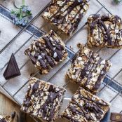 Healthy No-Bake Salted Dark Chocolate Chunk Oatmeal Cookie Bars