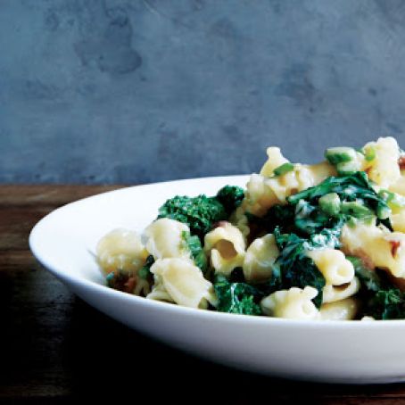 Pasta with Anchovy Butter and Broccoli Rabe