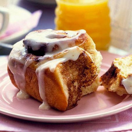 Crowd Pleaser Cinnamon Rolls