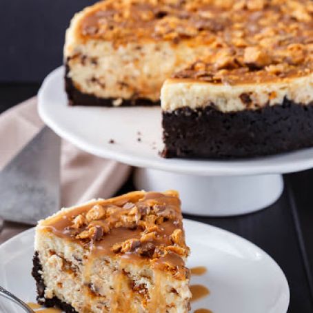 Butterfinger Cheesecake with Caramel Drizzle