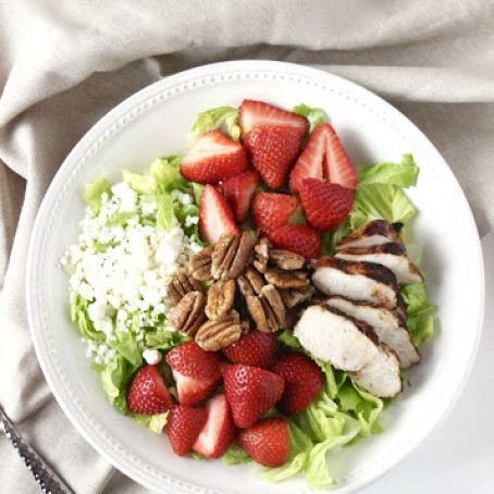 BARBI SALAD (STRAWBERRY SALAD)
