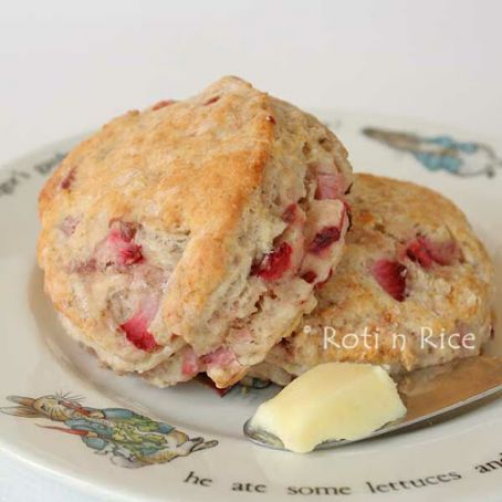 Strawberry Sour Cream Scones