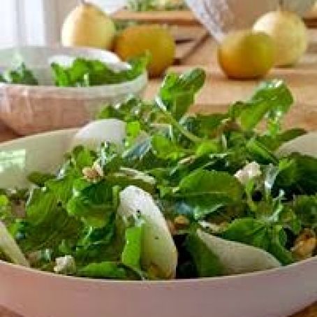 Asian Pear and Arugula Salad with Goat Cheese