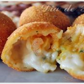 CROQUETAS DE CAMARON CON QUESO DE CABRA