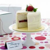 Vanilla Strawberry Cream Cakes