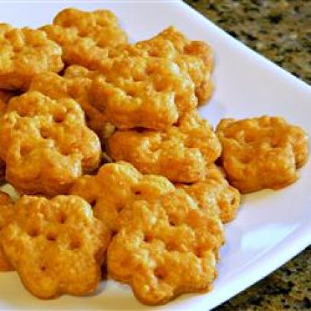 Chef John's Cheesy Crackers