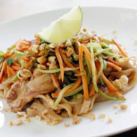 Asian Peanut Noodles with Chicken (Gina's Skinny)