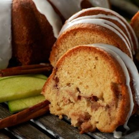 Apple Cinnamon Cake