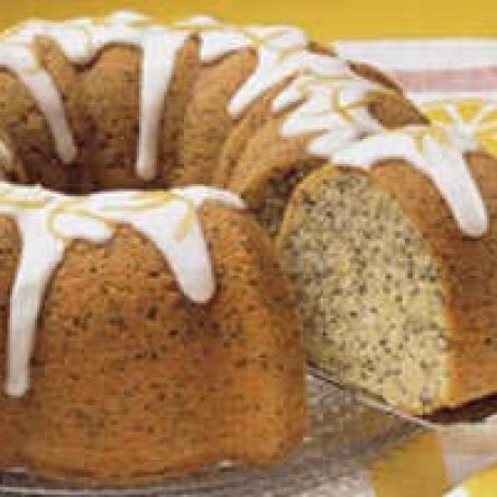 Poppy seed cake + glaze