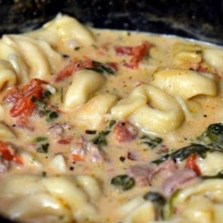 Crockpot Cheese Tortellini and Sausage