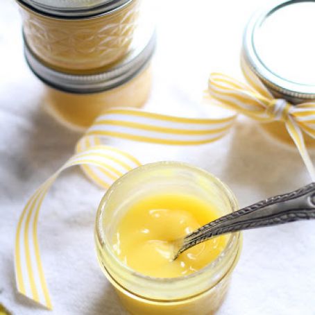 Homemade Lemon Curd (in a jar!)