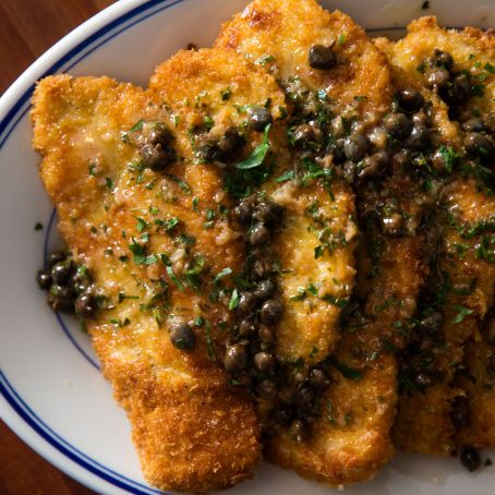 Chicken Piccata (Fried Chicken Cutlets With Lemon-Butter Pan Sauce) Recipe