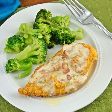 Cornbread Chicken with Jalapeno Sauce