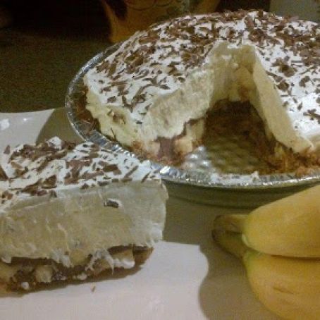 Peanut Butter-Chocolate Banana Cream Pie