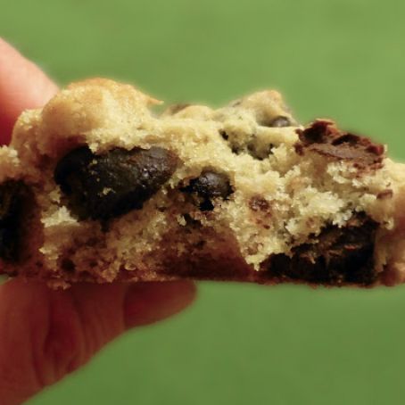 Chocolate Chip Banana Oatmeal Cookies