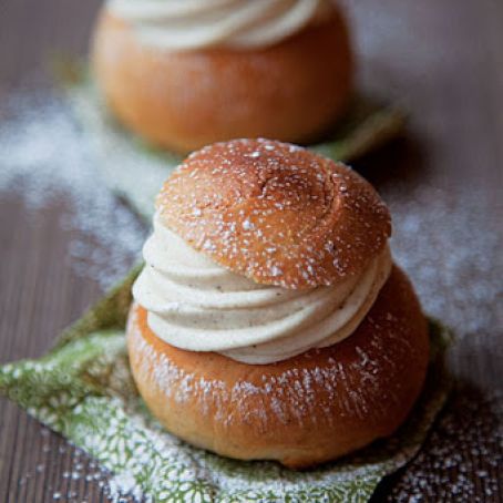 Semlor (Cardamom Cream Puffs)