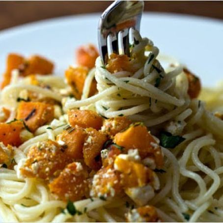 PASTA w/RSTD SQUASH & RICOTTA SALADA