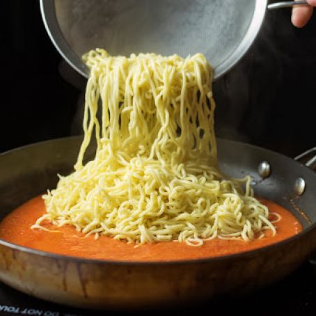 Fresh Pasta in Fresh Tomato and Butter Sauce