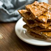 Spicy pecan brittle