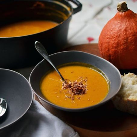 Roasted Red Kuri Pumpkin & Coconut Soup