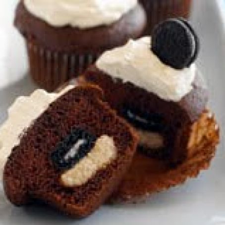 Mini Oreo Surprise Cupcakes