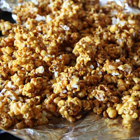 Honeyed Pumpkin Spice Caramel Corn