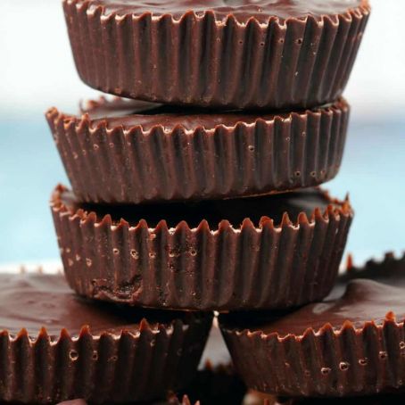 HOMEMADE VEGAN CHOCOLATE