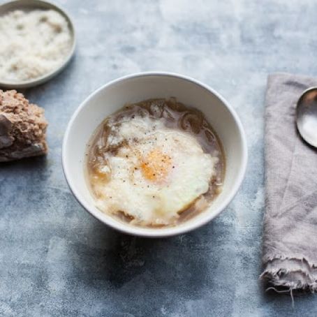Tuscan Onion Soup (Carabaccia)