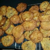Emma's Crispy Chocolate Chip Walnut Cookies