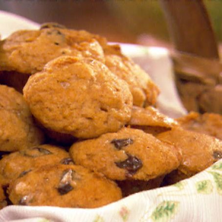 Apple Raisin Muffins