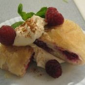 Fresh Raspberry Cheese Strudel (Himbeer Käse Strudel) - German