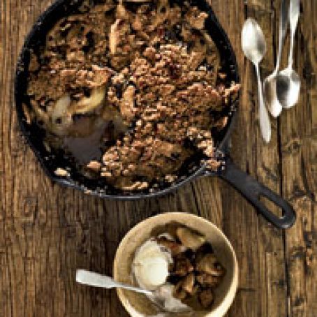 Skillet-Baked Pear-and-Apple Crisp