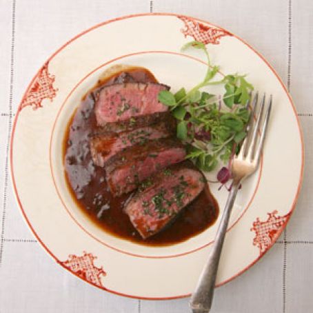 Filet Mignon with Bordelaise Sauce Recipe | Yummly