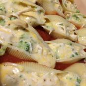 Chicken Broccoli Alfredo Stuffed Shells